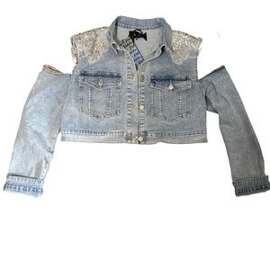 🌸 #3045-7.   Cape Robbin Light Blue Jean Jacket with Silver Accents